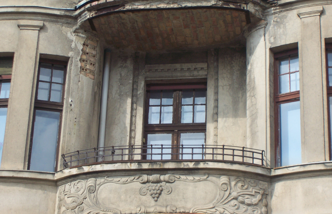 Balkon Front